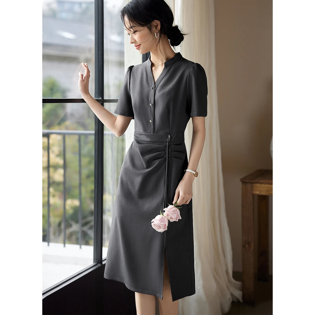 XWI/欣未2025正肩显瘦连衣裙优雅v领腰部褶皱设计衬衫裙03993