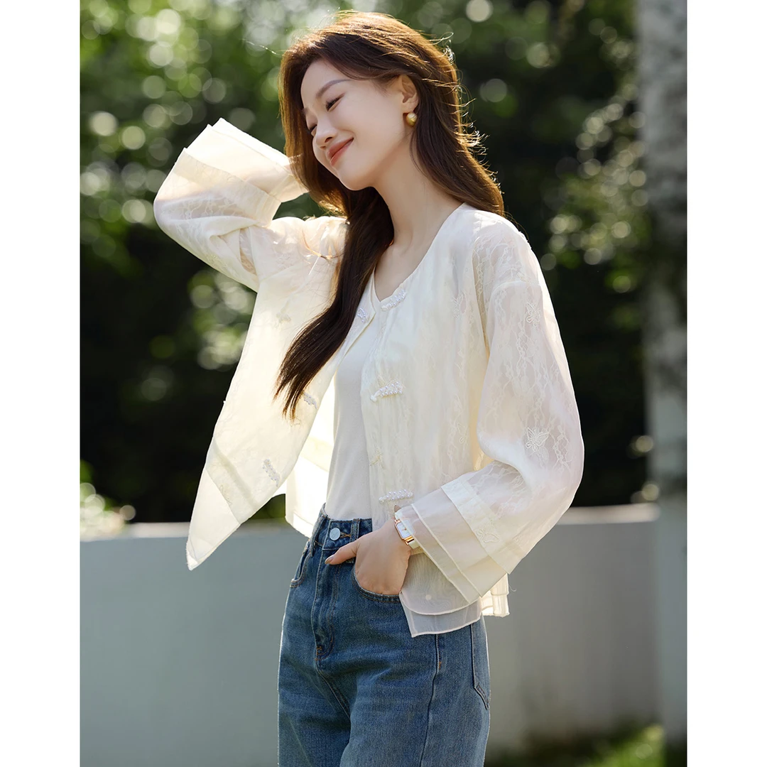 沫晗依美2025夏知性优雅蕾丝设计感宽松感简约新中式外套女09023