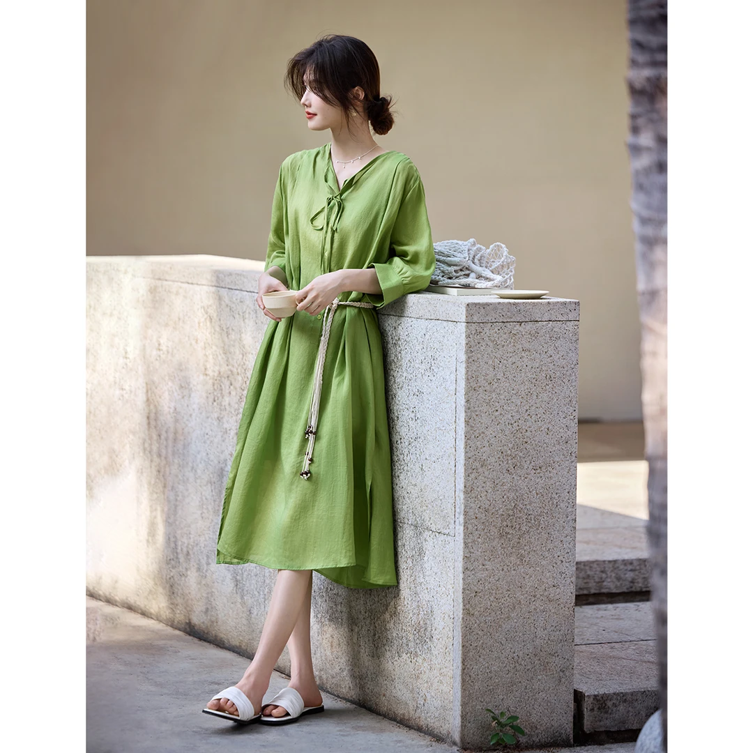 XWI/欣未2025夏季气质宽松显瘦法式气质度假飘逸连衣裙30223