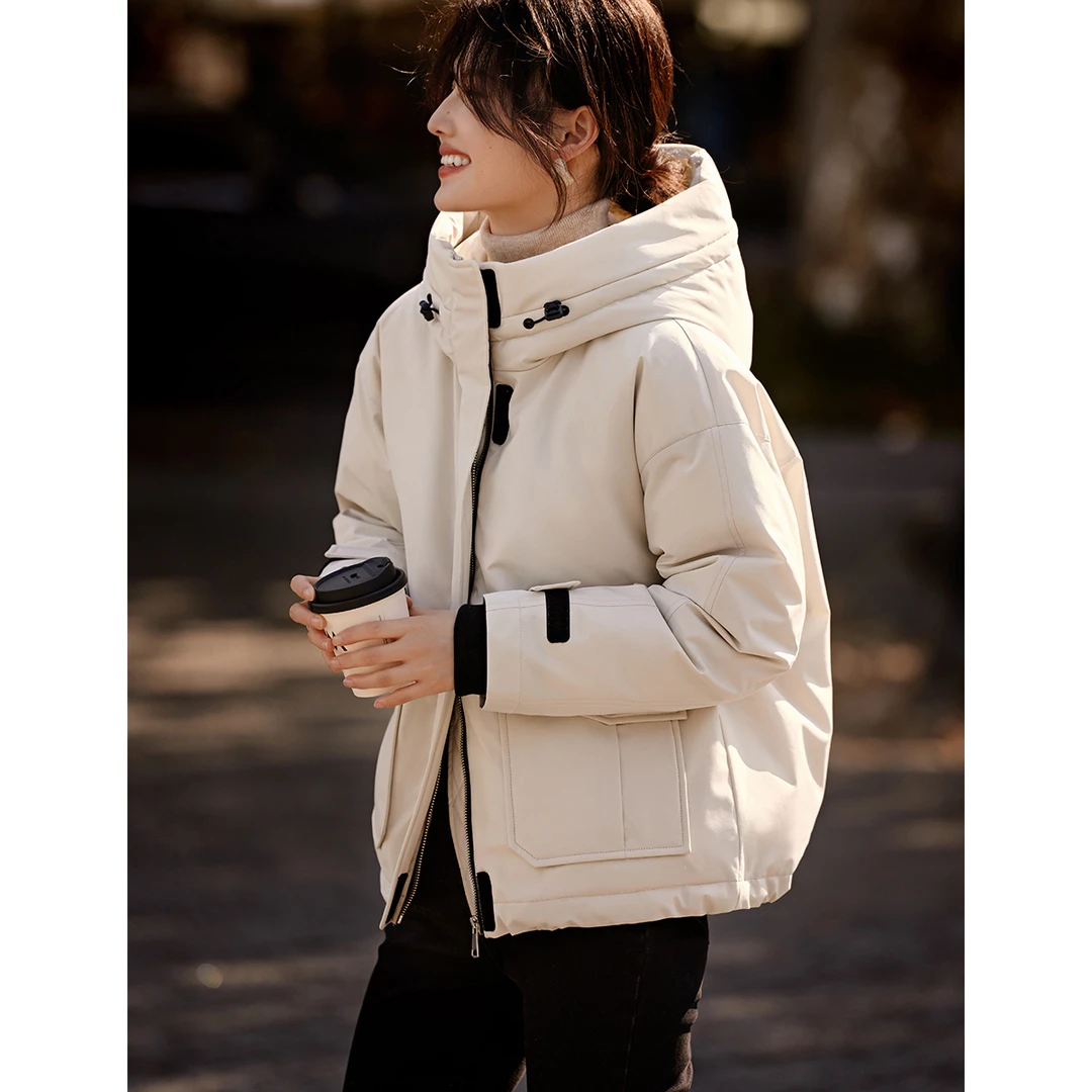 XWI/欣未2025冬季新款休闲连帽短款羽绒服百搭宽松加厚保暖外套女