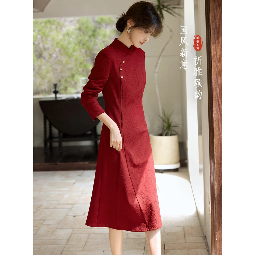 XWI/欣未国风国风肌理感立领连衣裙2025春国风优雅气质连衣裙
