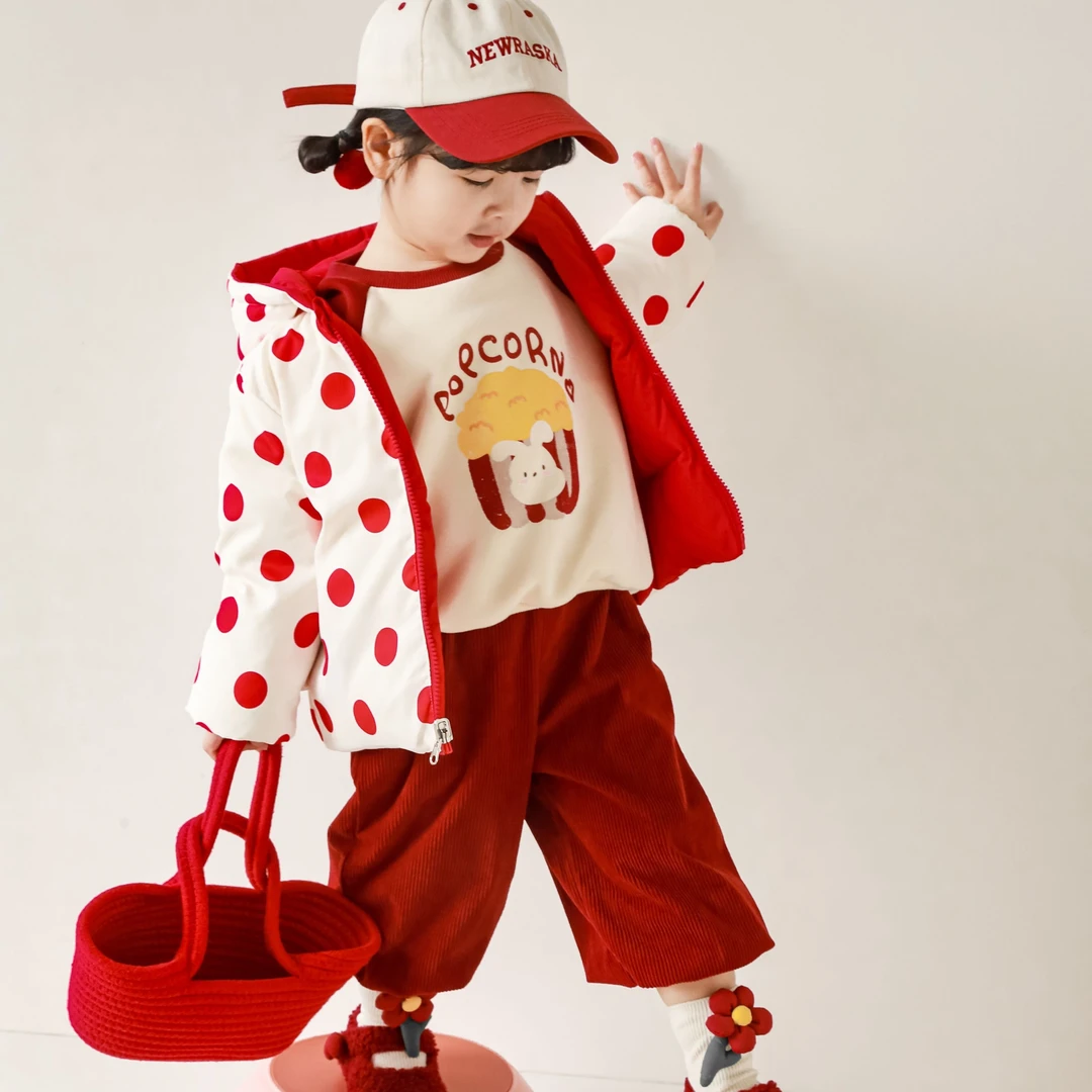 幼悠两面穿羽绒服宝宝冬季保暖卡通波点儿童防风连帽外套D2850