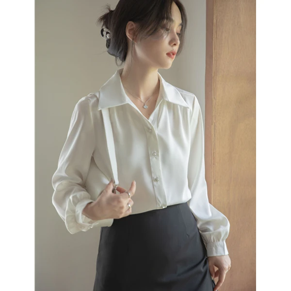 高品质垂感缎面翻领职业白衬衫女长袖春秋设计感年轻时尚百搭上衣