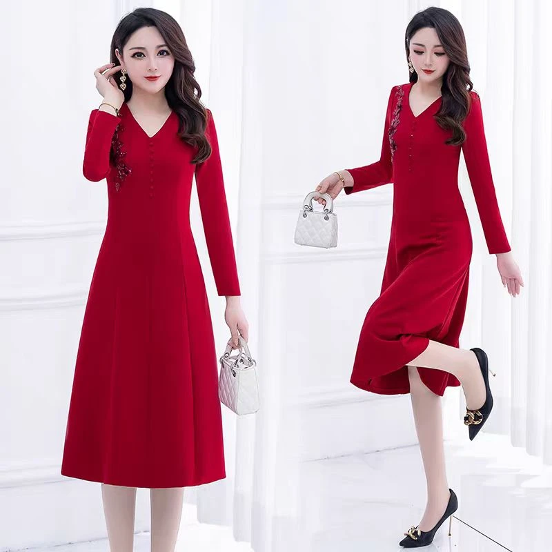 812#【木兮兮专属】2024年秋冬季新款气质显瘦轻奢时尚百搭连衣裙