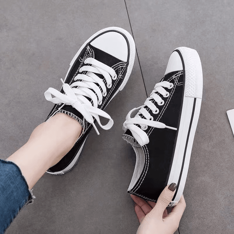 女款帆布鞋一双（34-40码）