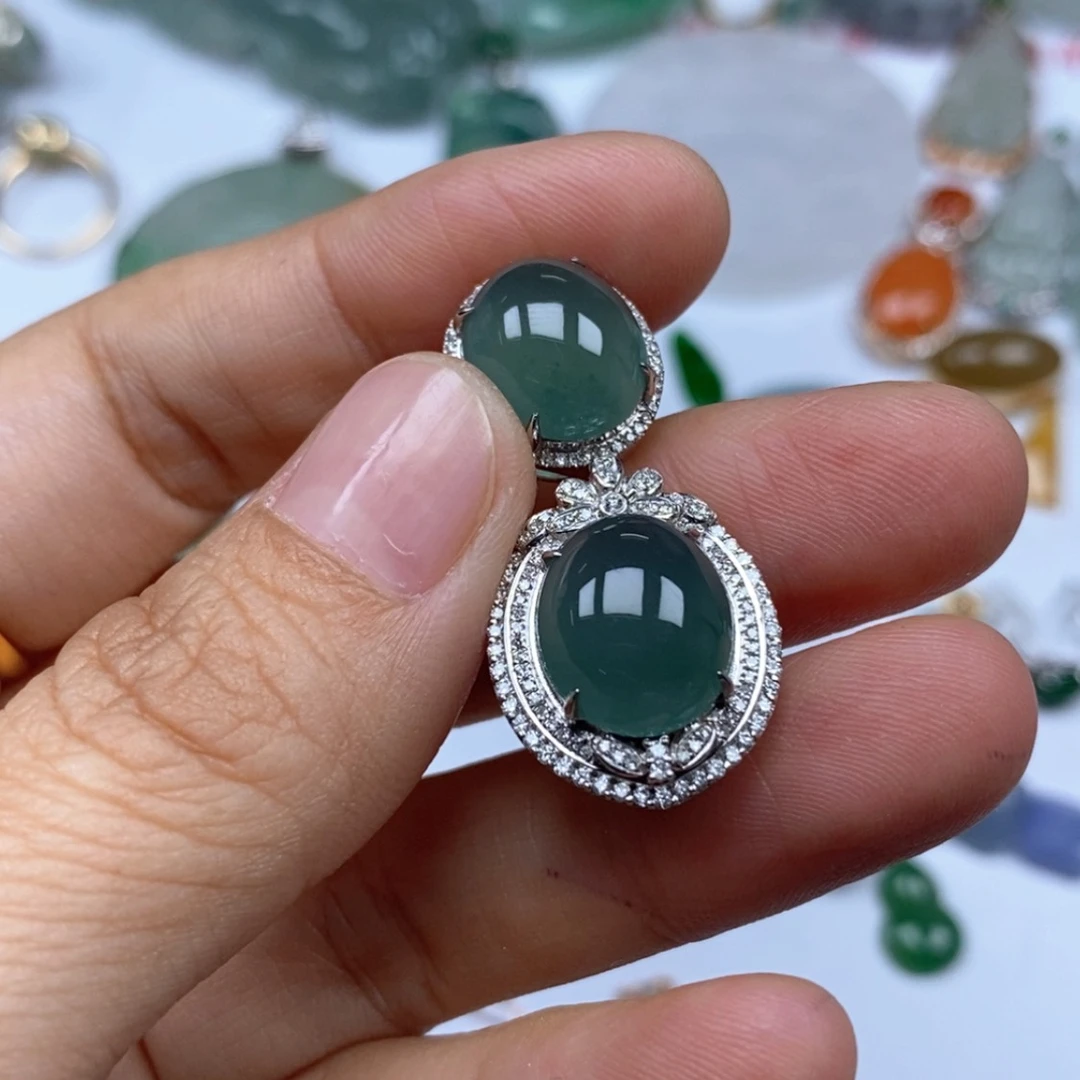 【闪购商品】翡翠颈饰未镶嵌木**羊