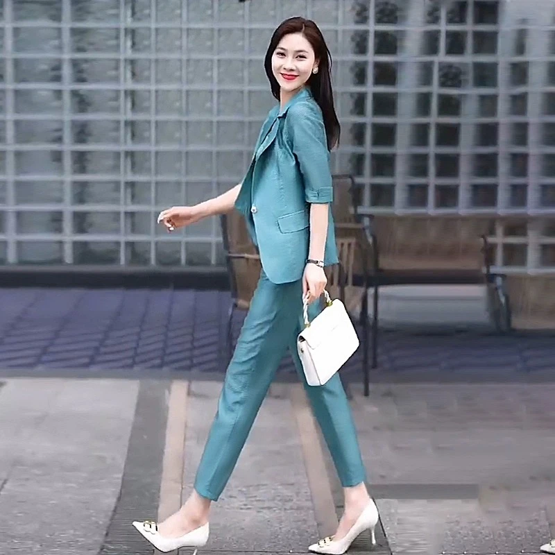 爆款气质西服套装女夏季新款高级感缎面缇花垂感休闲薄款三件套潮