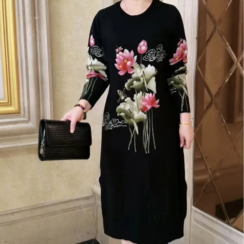 宽松减龄妈妈装连衣裙秋冬新款印花圆领时尚遮肉打底裙