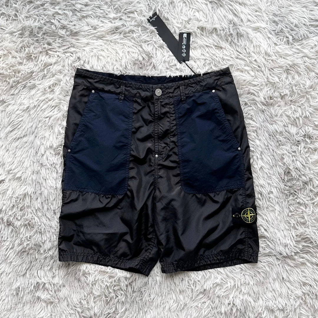 现货Stone Island石头岛尼龙黑蓝拼接短裤 薄款 24新款 专柜3000
