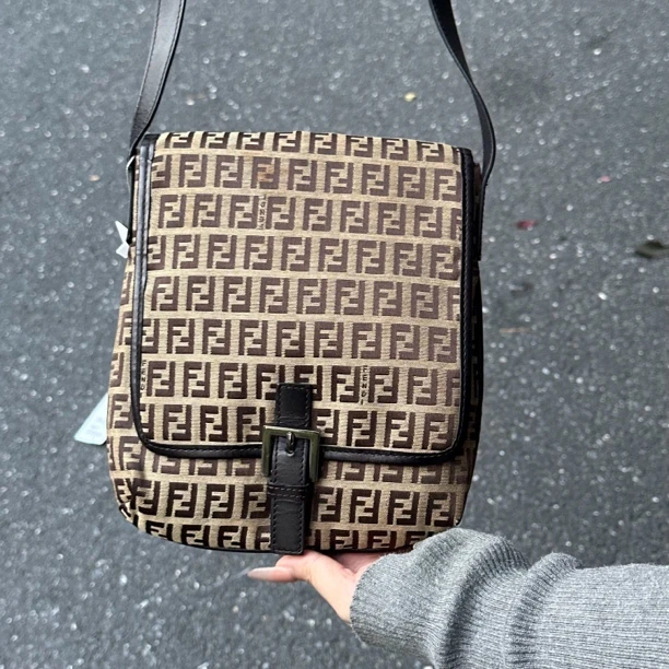 95新 FENDI/芬迪 Fendi芬迪小胖丁包/5492848/1798032