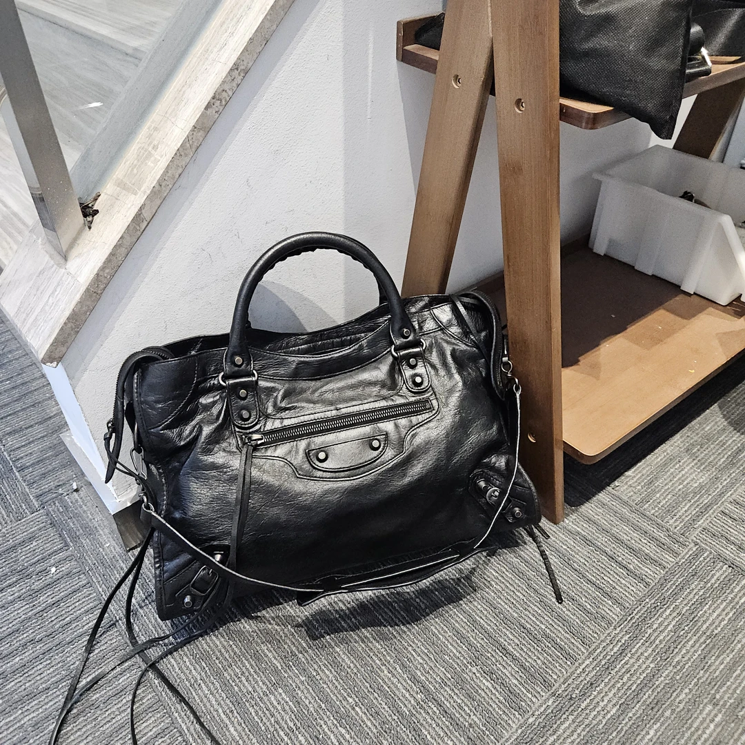 95新 Balenciaga/巴黎世家 巴黎世家黑色机车单肩包/5622918