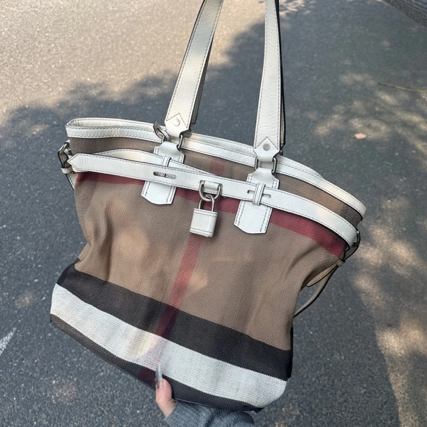95新 BURBERRY/博柏利 burberry托特单肩包/6321240
