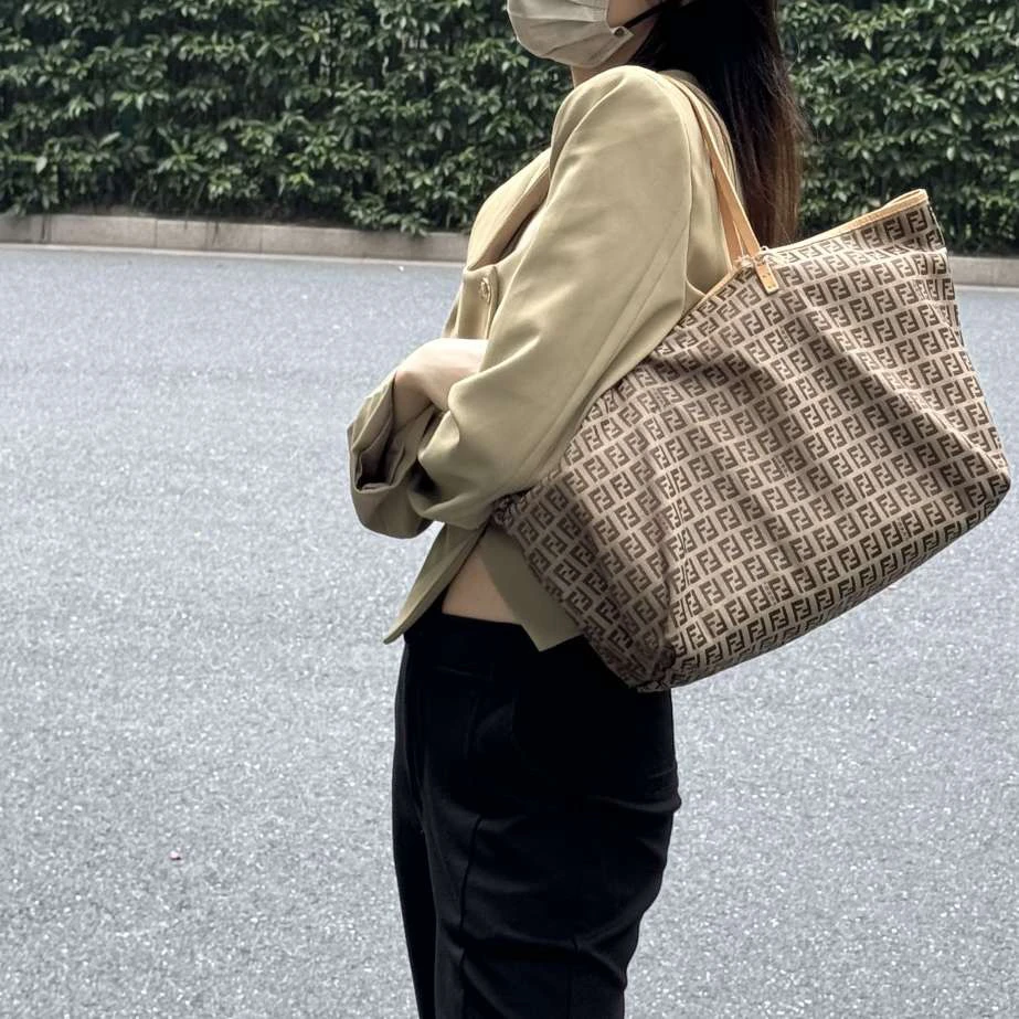 95新 FENDI/芬迪 fendi老花购物袋/2243531