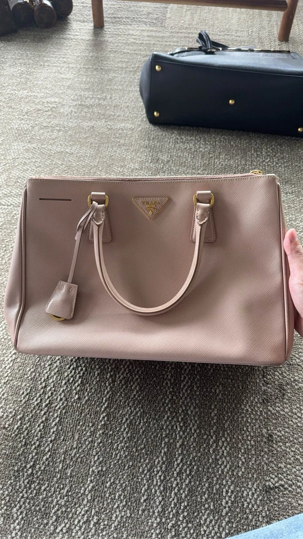 95新 Prada/普拉达 Prada淡粉杀手/7835542