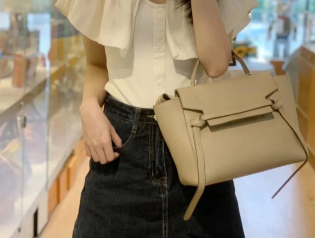 95新 Celine/思琳 Celine鲶鱼奶茶色/底长30/95新/lqw