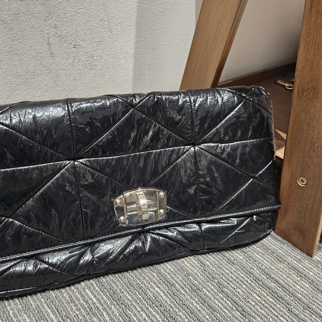 95新 MIU MIU/缪缪 miumiu黑色单肩包/6156420