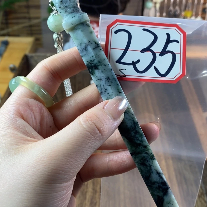 【闪购商品】蛇纹石玉发饰未镶嵌彭****人