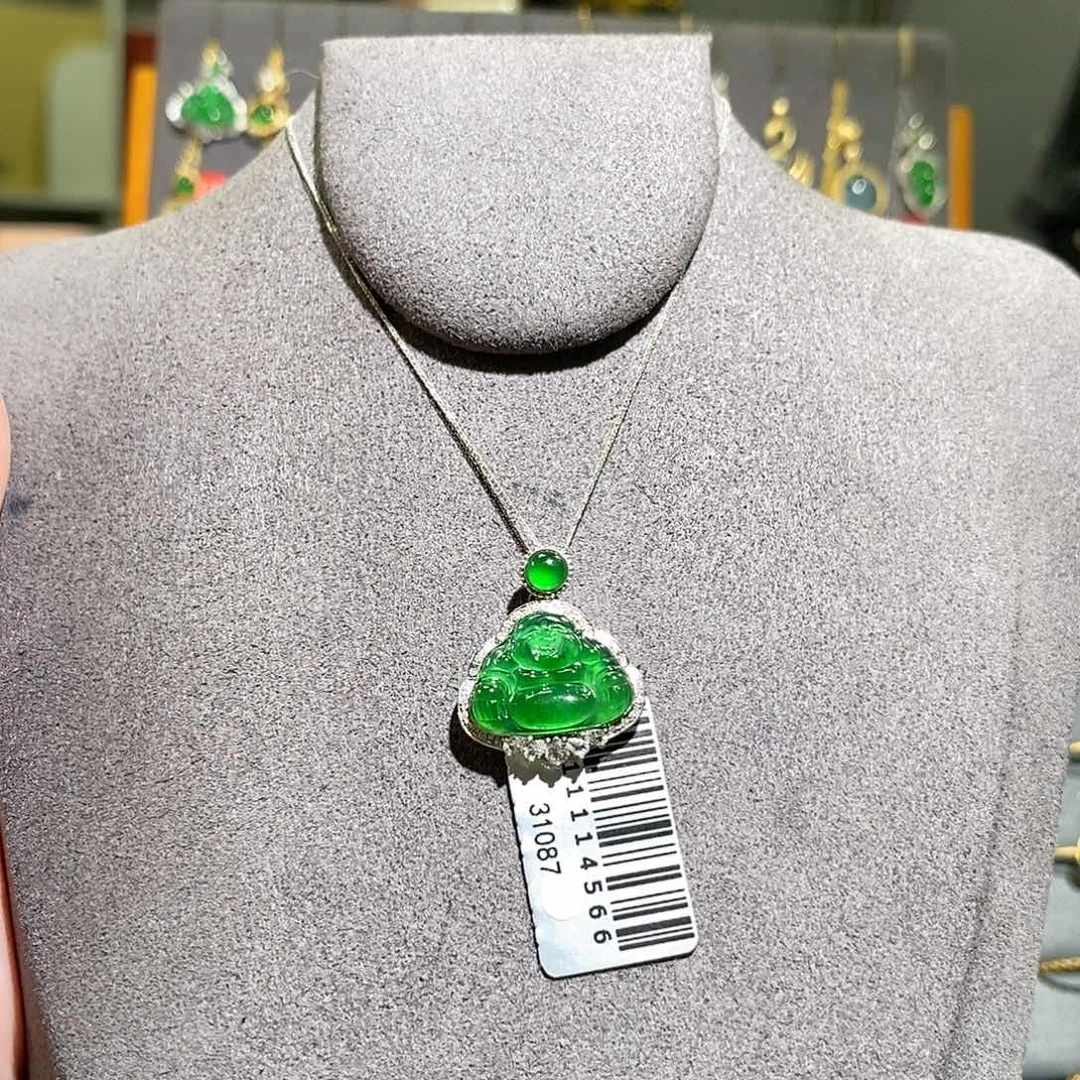 翡翠颈饰18K金镶嵌吊坠配k金链