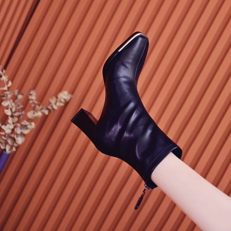 2024秋冬季新款百搭英伦短靴方头粗跟高跟瘦瘦靴后拉链时尚时装靴