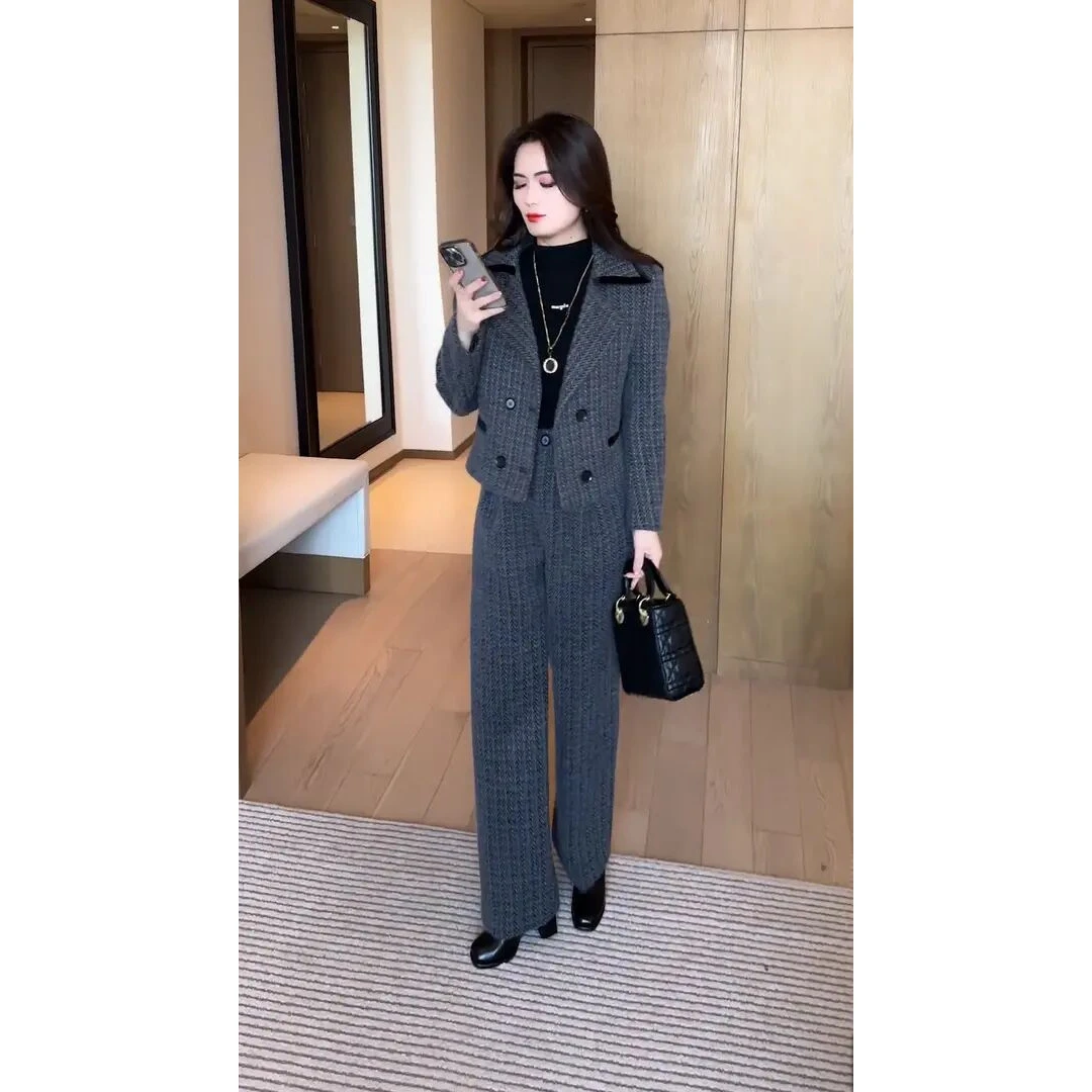 2024秋冬夹棉新款灰色暗条套装显瘦洋气时尚套装
