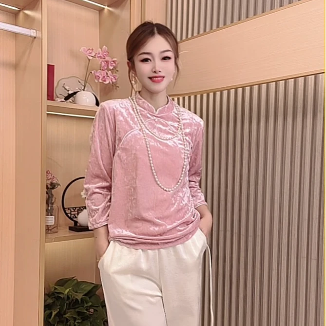 2024秋新款新中式国风高端精致气质上衣黑色盘扣丝绒喇叭袖衬衫女