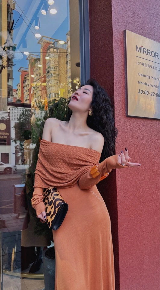 MIRROR （涛姐精选）烈焰玫瑰一字领修身女神连衣裙