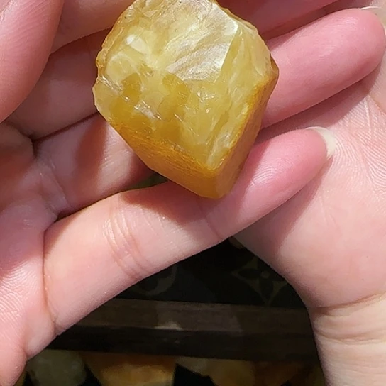 定制琥珀未镶嵌洪*蜜蜡