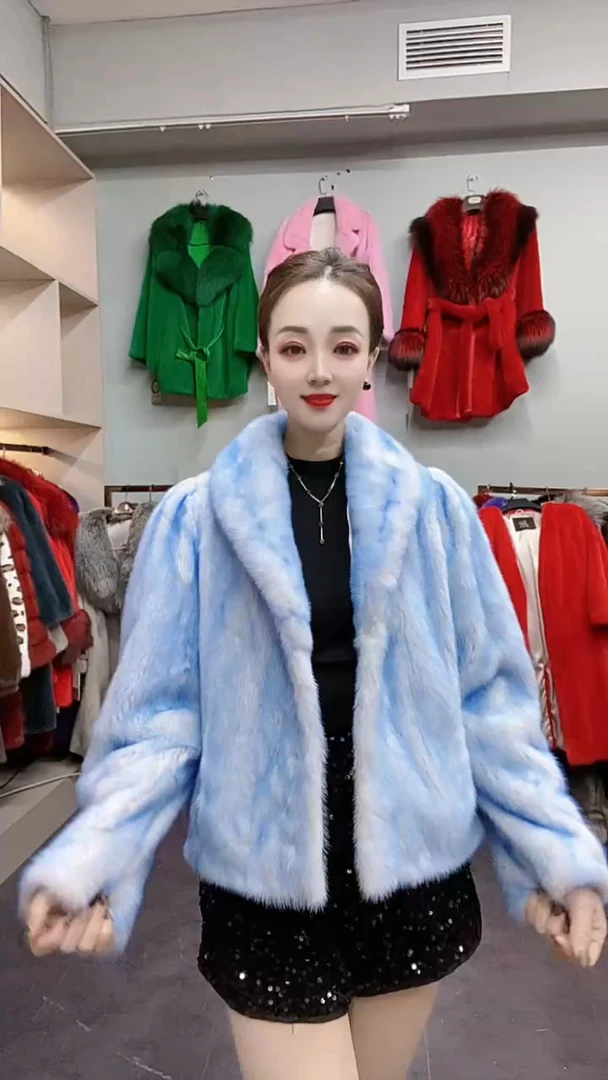 进口紫标「幻彩渐变」年轻款小母貂女整貂水貂毛皮草貂皮V领外套