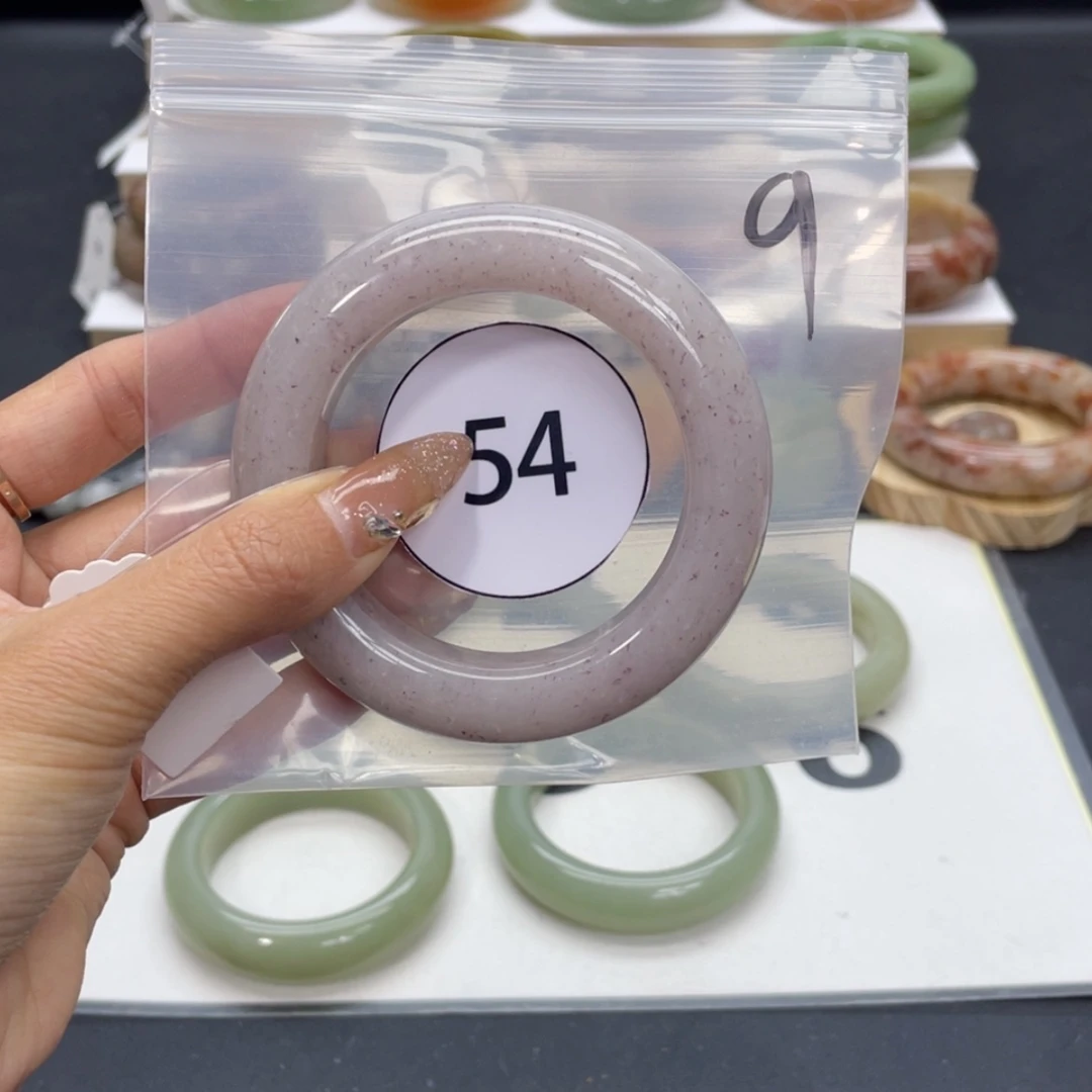 【闪购商品】石英质玉手镯未镶嵌