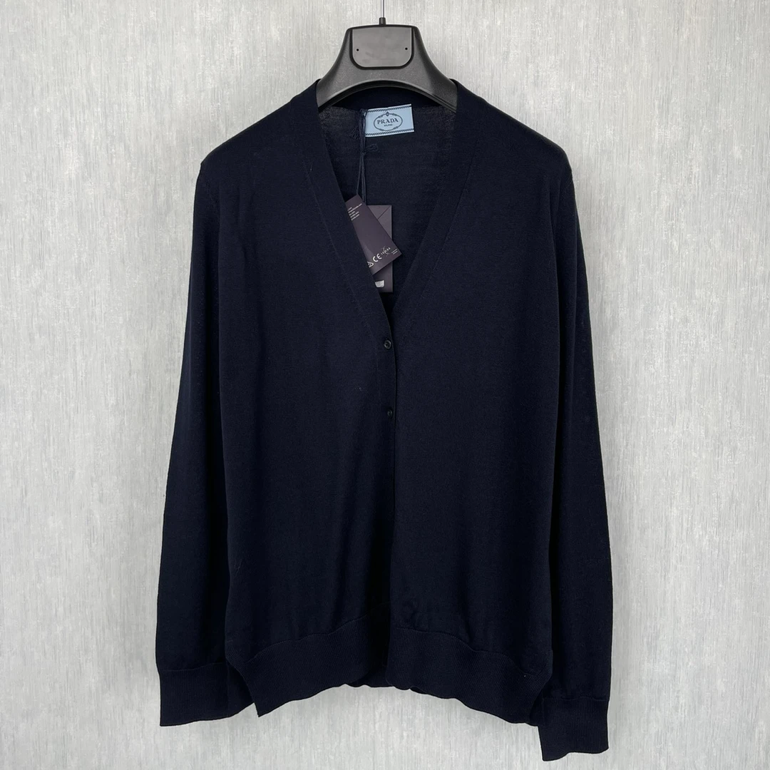 全新未使用 Prada/普拉达  女士 藏蓝色羊毛针织开衫工服  129473