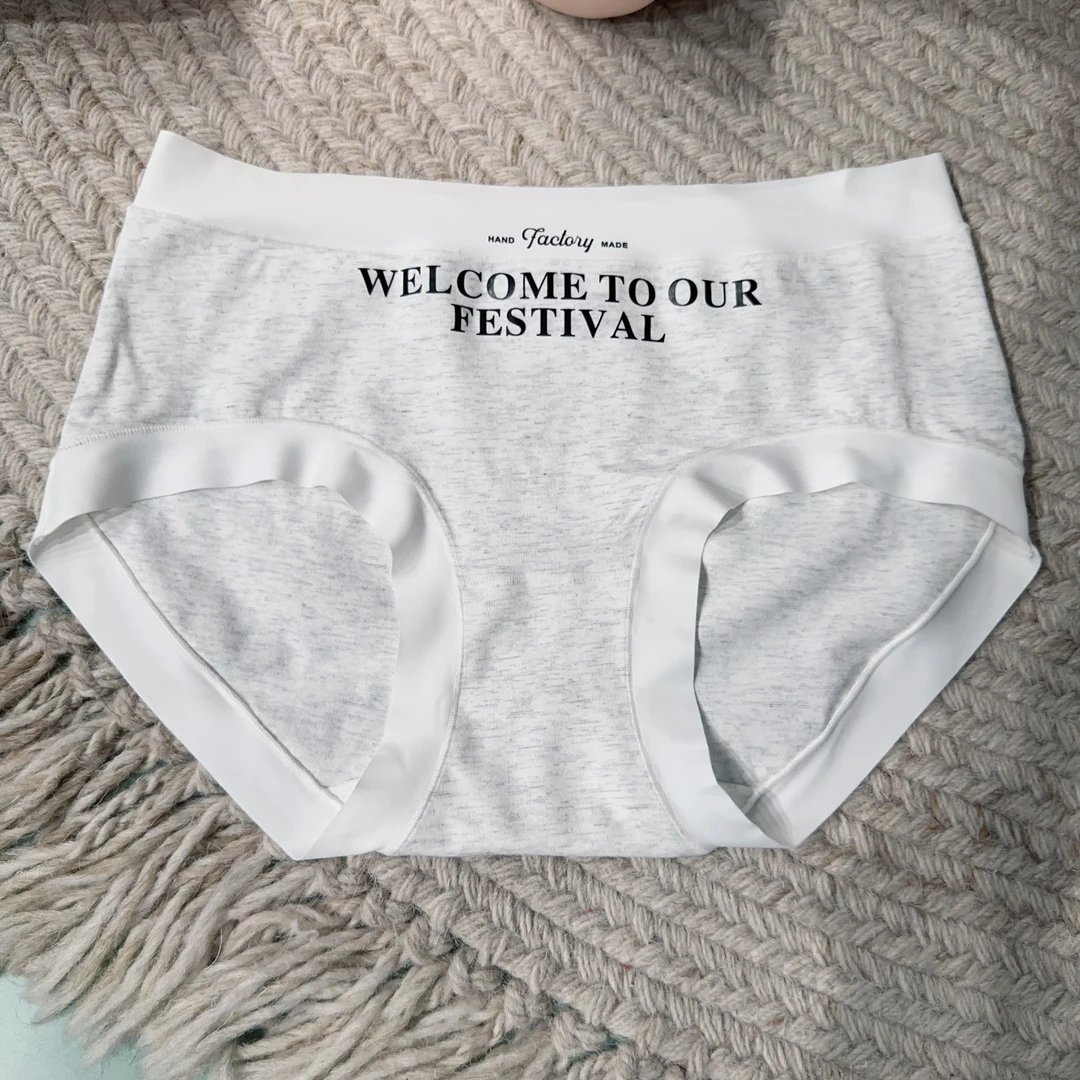 06883 珠零棉粲 少女棉质款 纯色中性款 中腰柔软女士内裤舒适