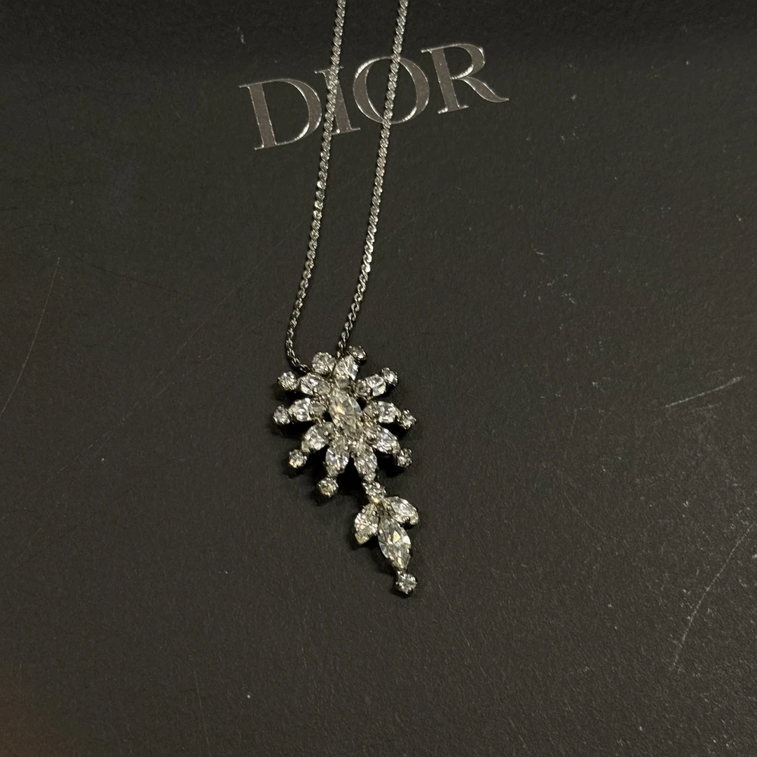 95新 DIOR/迪奥 迪奥雪花银色项链