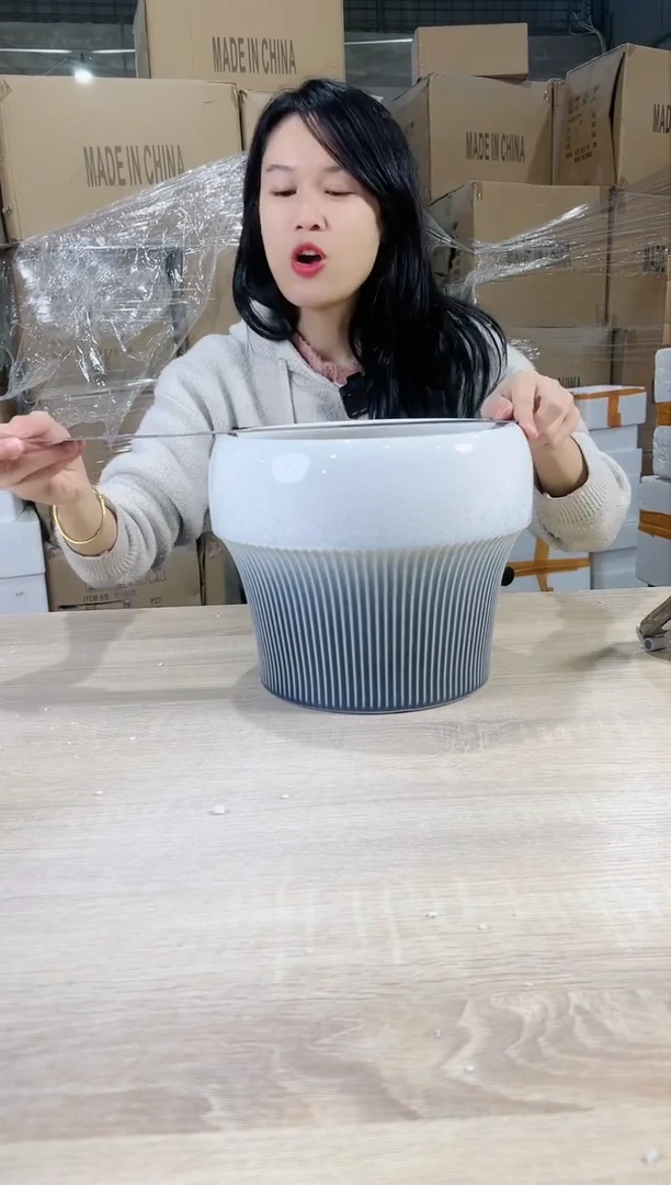 【闪购商品】陶瓷20cm(含)-50cm(含)圆口半条纹渐变大号24X21