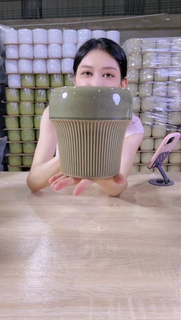 【闪购商品】陶瓷20CM以下圆口半条纹裂纹绿小号14x16