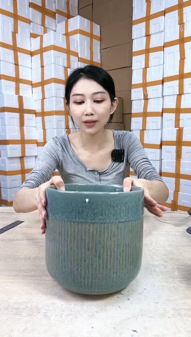 【闪购商品】陶瓷20CM以下半条纹绿花釉大号21x19