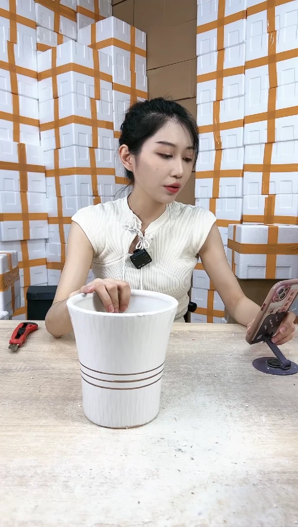 【闪购商品】陶瓷20CM以下收腰白花金小号17x17