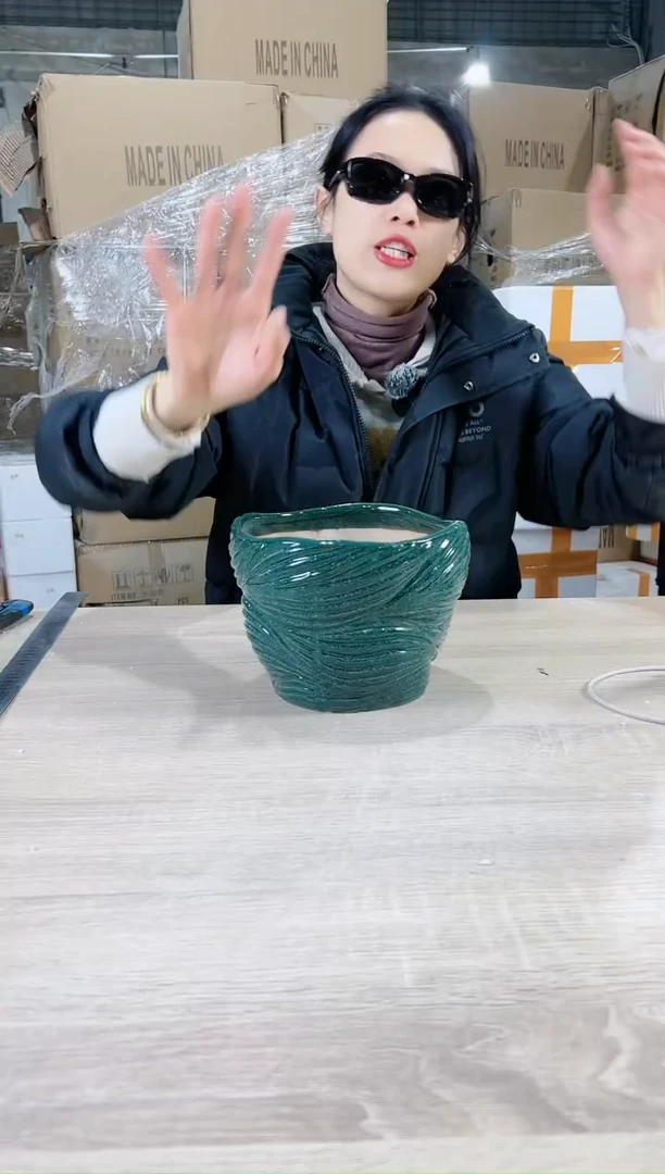 【闪购商品】陶瓷15cm以下浮雕墨绿大号19X14