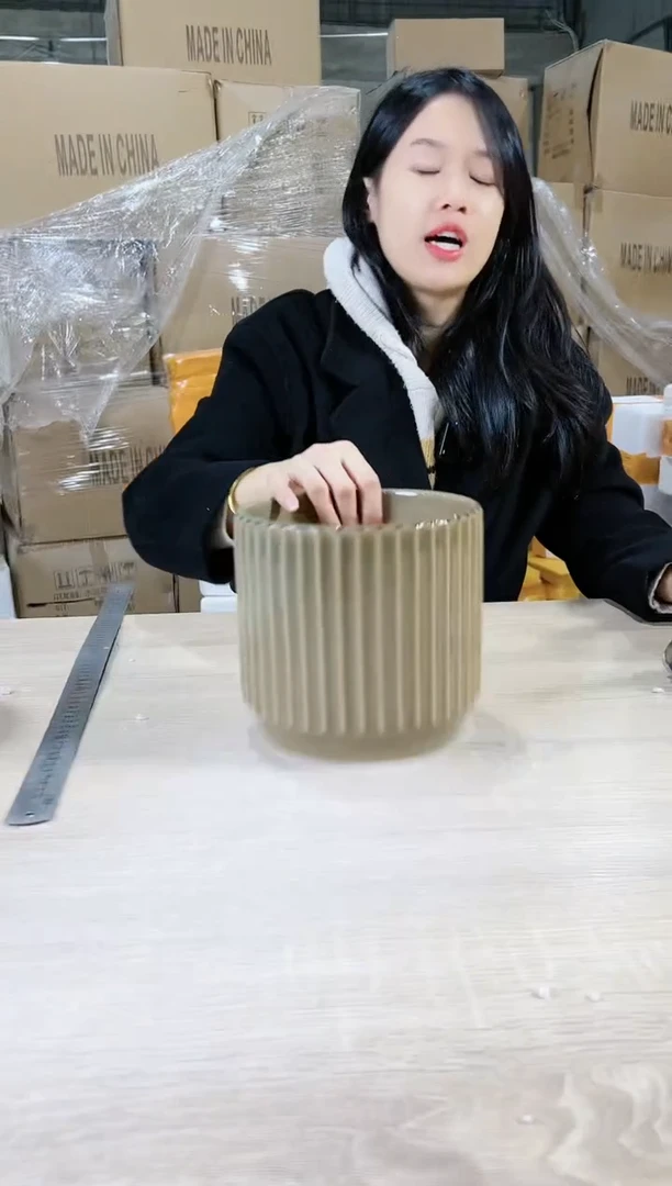 【闪购商品】陶瓷15cm-20cm条纹深绿裂纹釉中号18X16