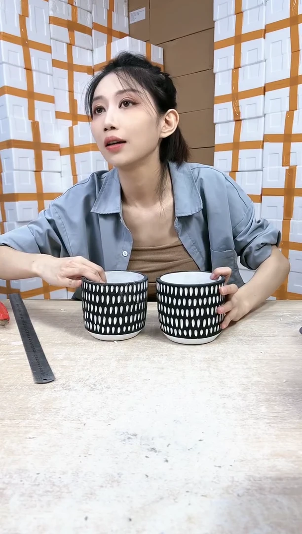 【闪购商品】红陶20CM以下水泥水滴黑白小号13x11两个