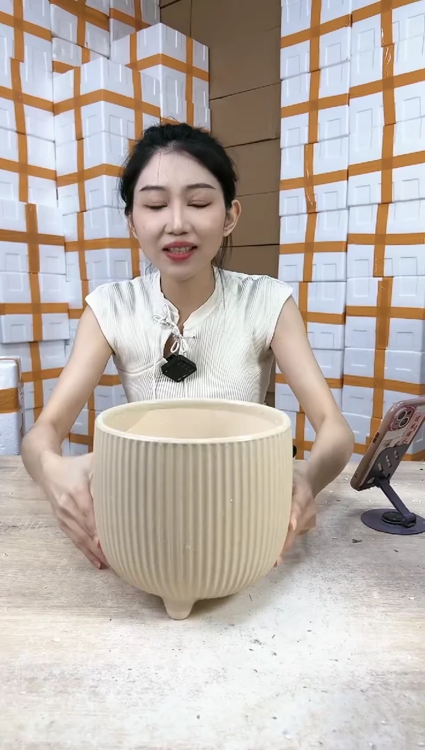 【闪购商品】陶瓷20CM以下三角米黄大号20x19