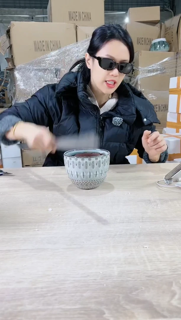【闪购商品】陶瓷15cm以下圆筒菱角白14X11