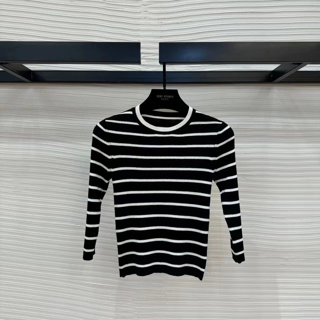 JIAYE CHAN    法式复古撞色条纹针织上衣