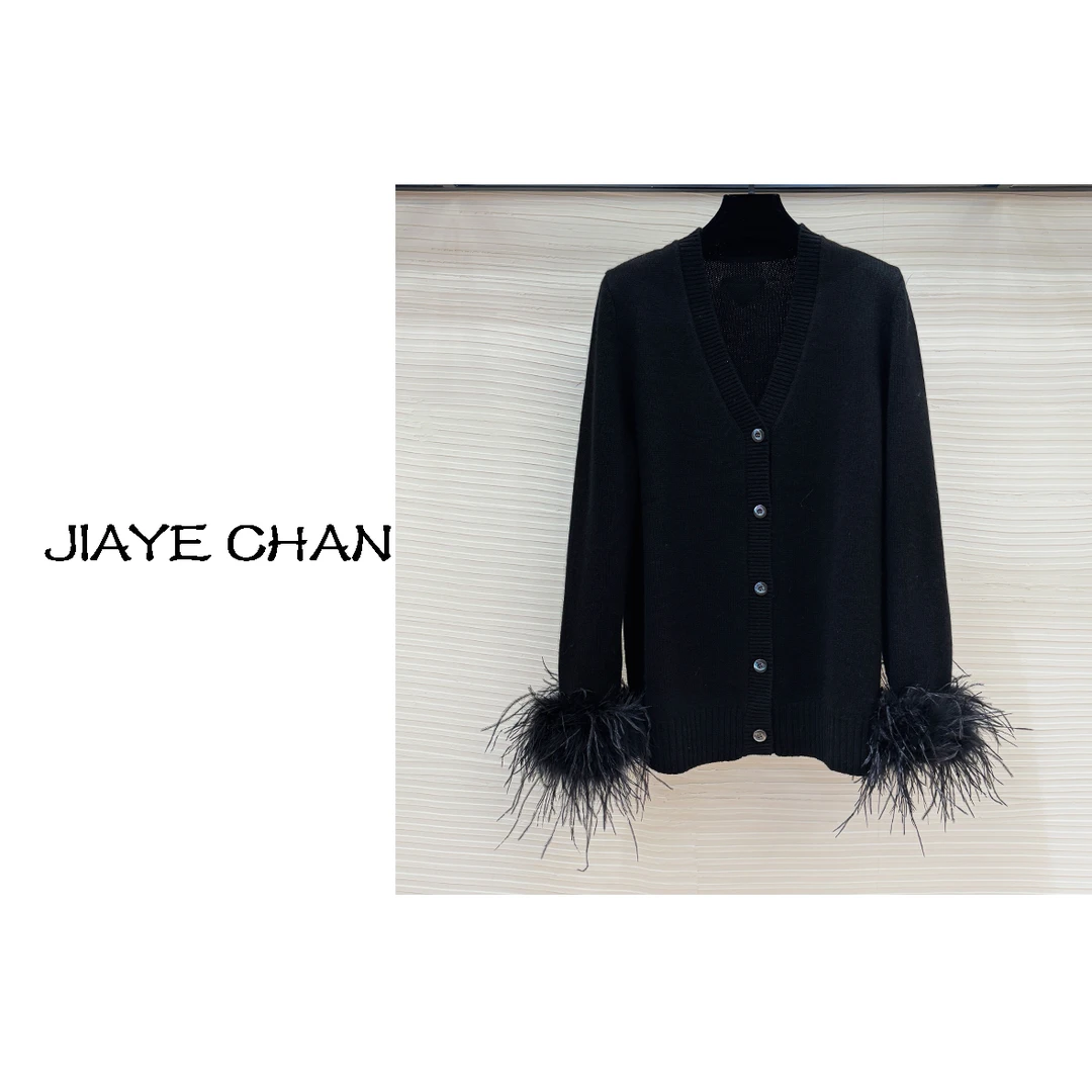 JIAYE CHAN   温柔风羽毛袖子V领针织开衫