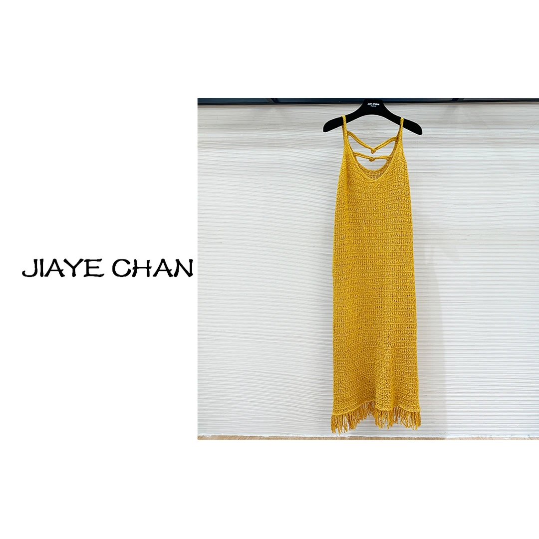 JIAYE CHAN   夏日度假风镂空钩织吊带流苏连衣裙
