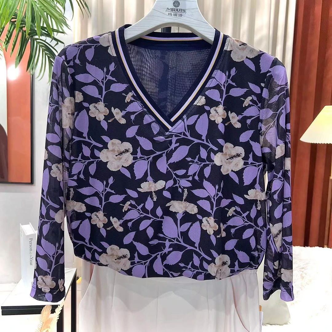 专柜春季新款女装V领洋气碎花T恤长袖网纱优雅长袖上衣T5073