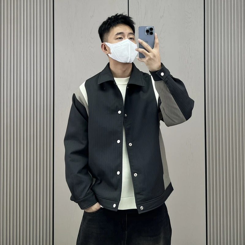 梅一天男士撞色拼接翻领轻薄羽绒服24冬新款时尚休闲通勤保暖外套