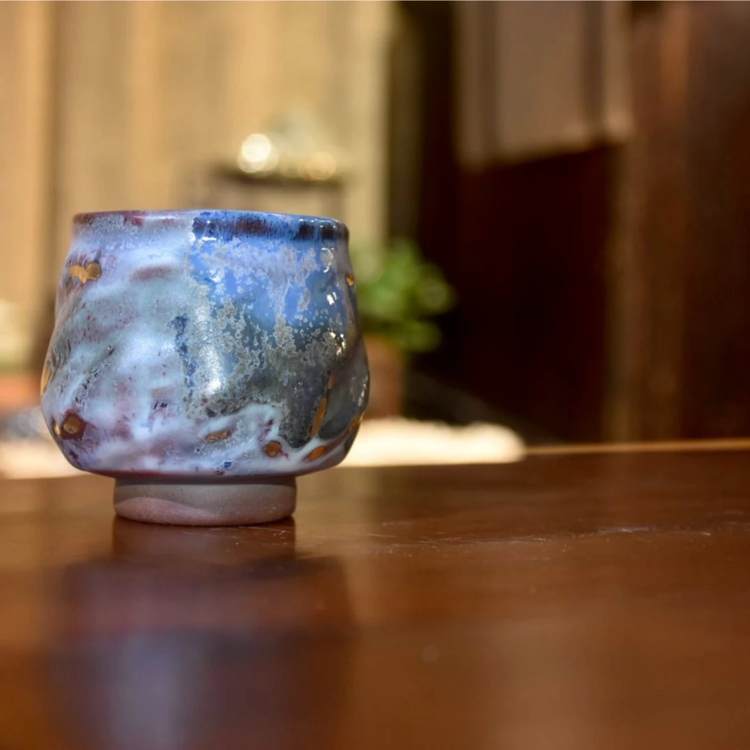 简趣 黄荣华洒金主人杯