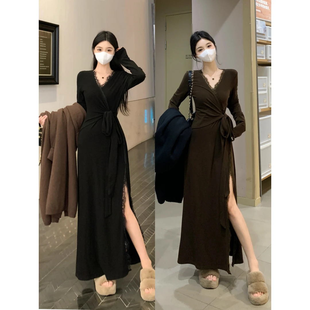 实拍~  纯欲氛围感蕾丝边拼接一片式绑带V领磨毛开叉显瘦连衣裙