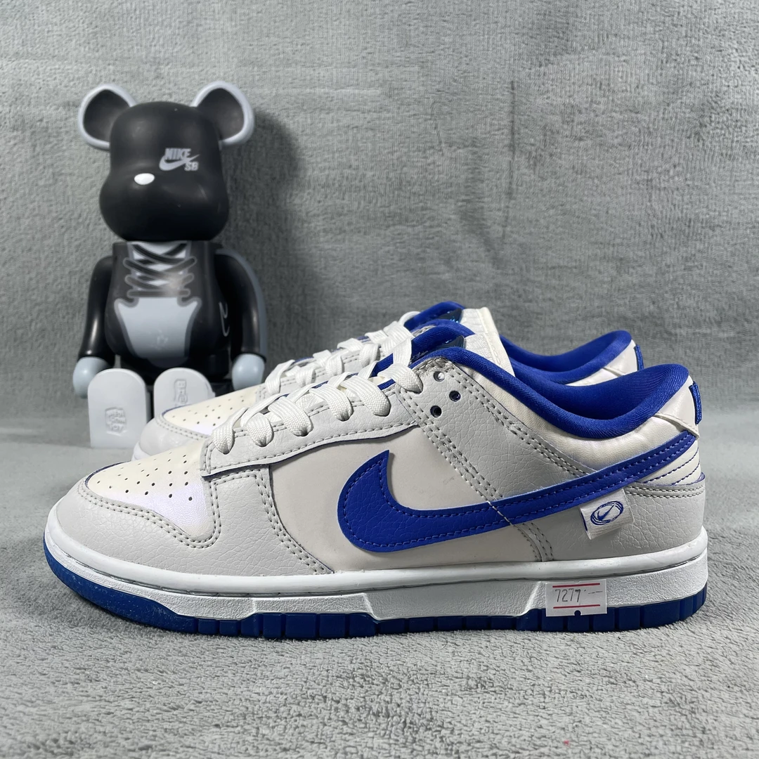 二手36.5码 Nike Dunk 板鞋 白灰 无盒 公价729