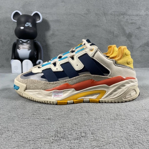 二手38码 adidas Originals Niteball 跑鞋 白蓝 无盒 公价339